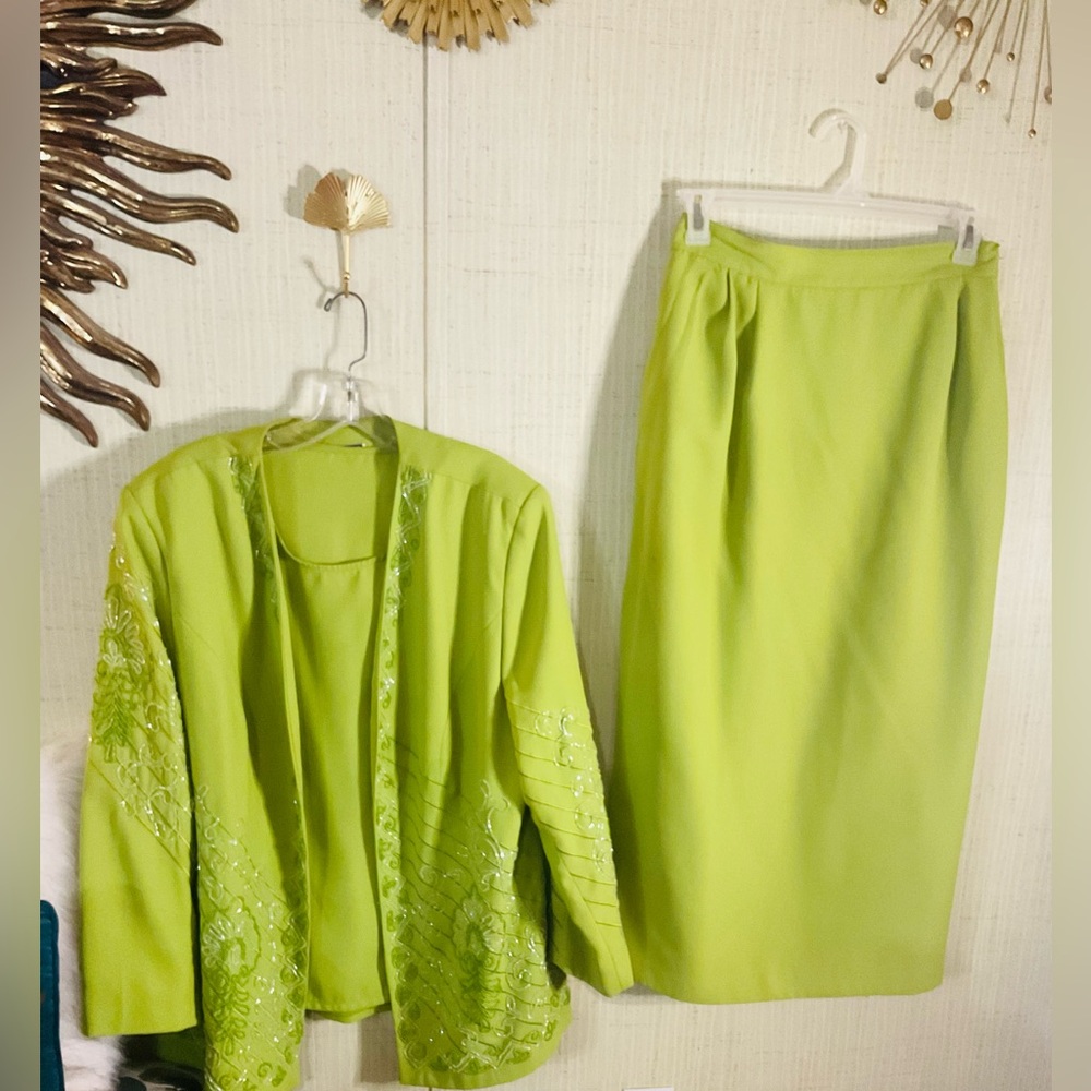 Women’s K&B  Green Sequins 3 Pc Embellished Skirt Set Suit Sz 18W C3